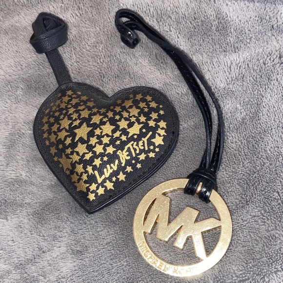 Michael Kors Bag charm Black&Gold and Betsey Johnson Heart bag charmTag - Picture 1 of 7
